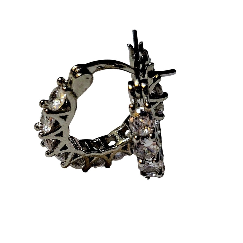 Dazzling Diamond  Like Zircon Hoops - The Perfect Accessory for a Glamorous Look